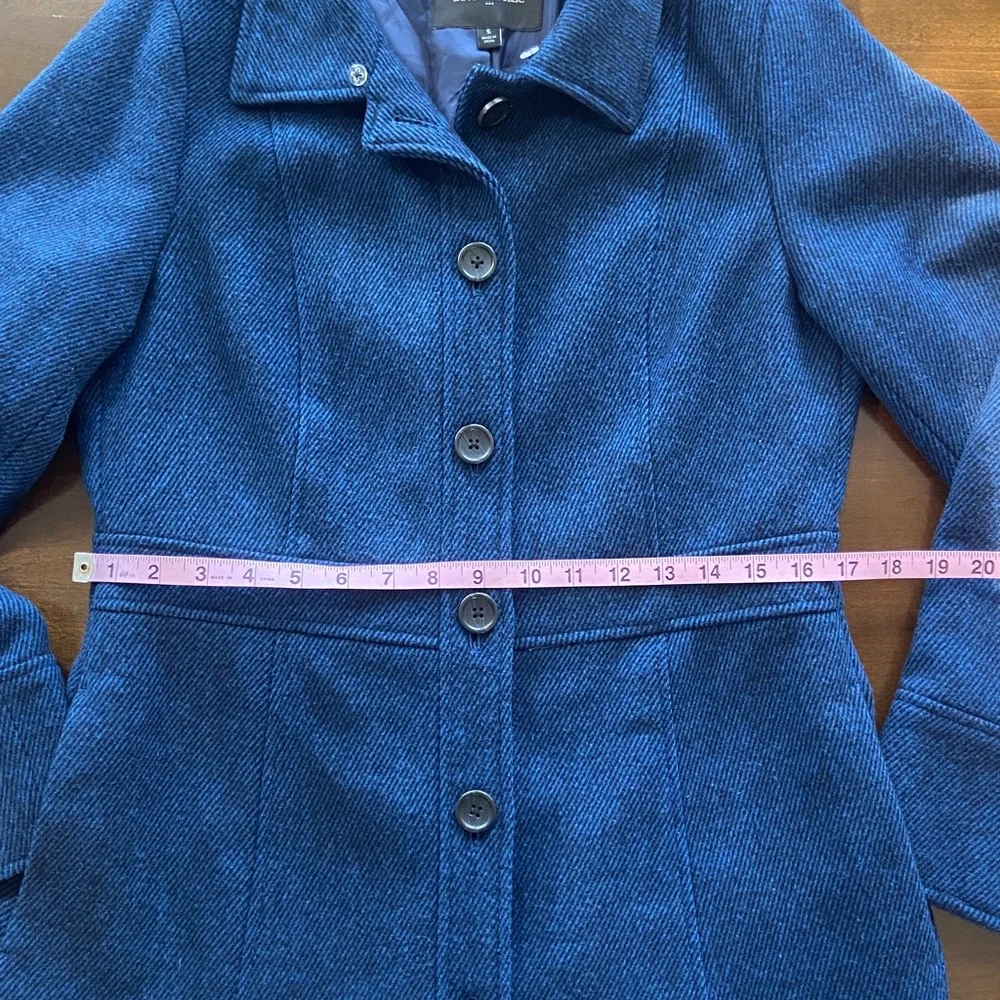 Sale! Elegant Navy Coat with Faux Fur Collar, size S, Banana Republic - Picture 16 of 16